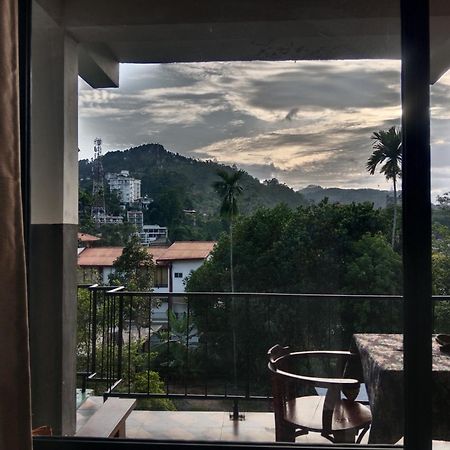 Ella Glory Inn Экстерьер фото